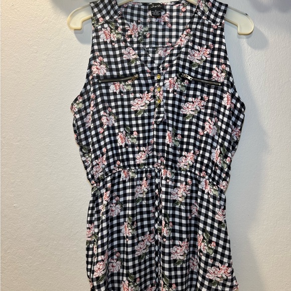 Justify Black Gingham Tank with Pink Floral Print - Picture 5 of 14